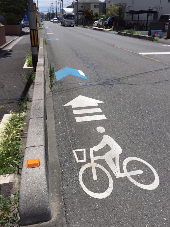 戸田市内の道路標示